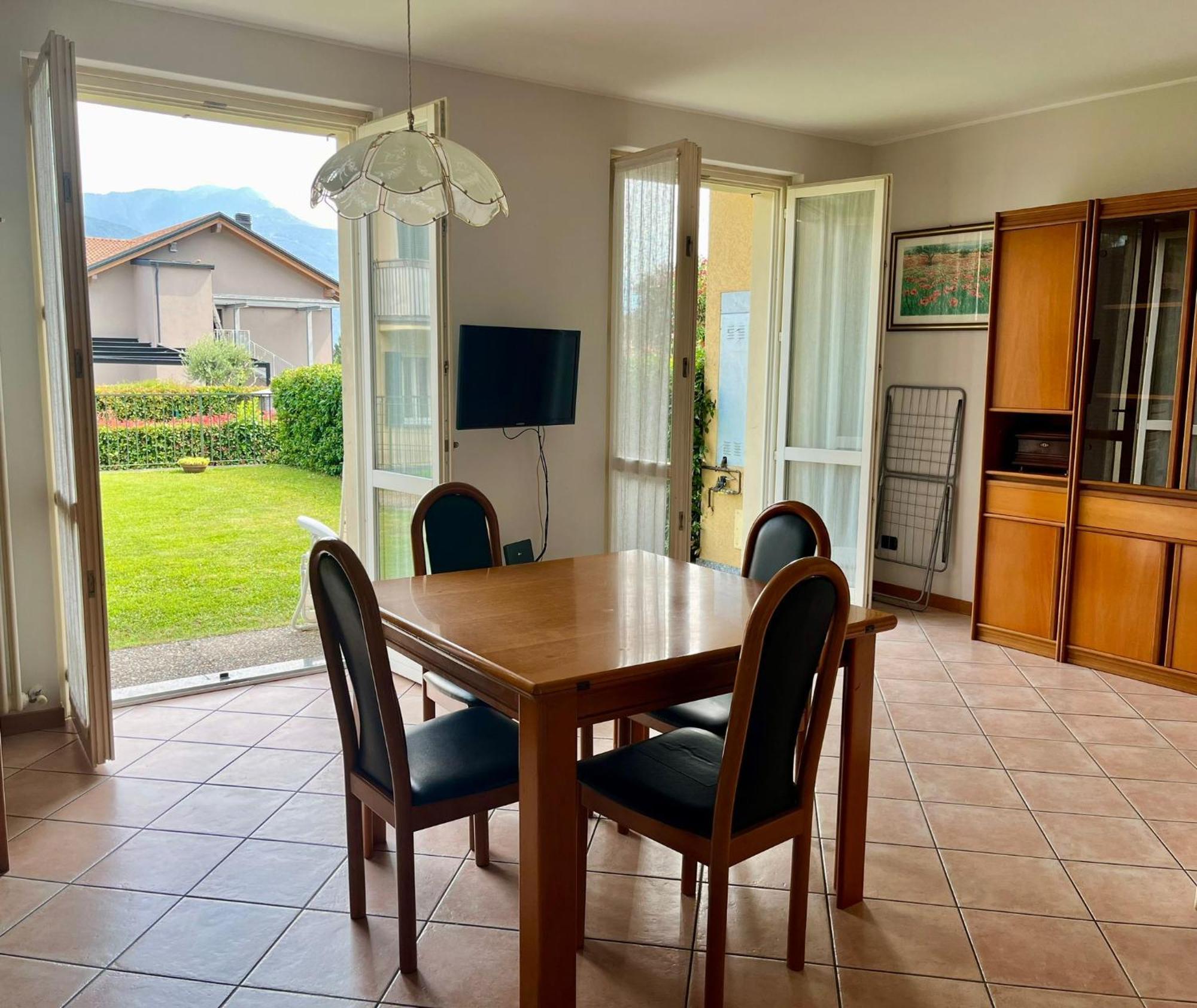 Apartment With Garden And Garage Dongo - Larihome A28 Kültér fotó