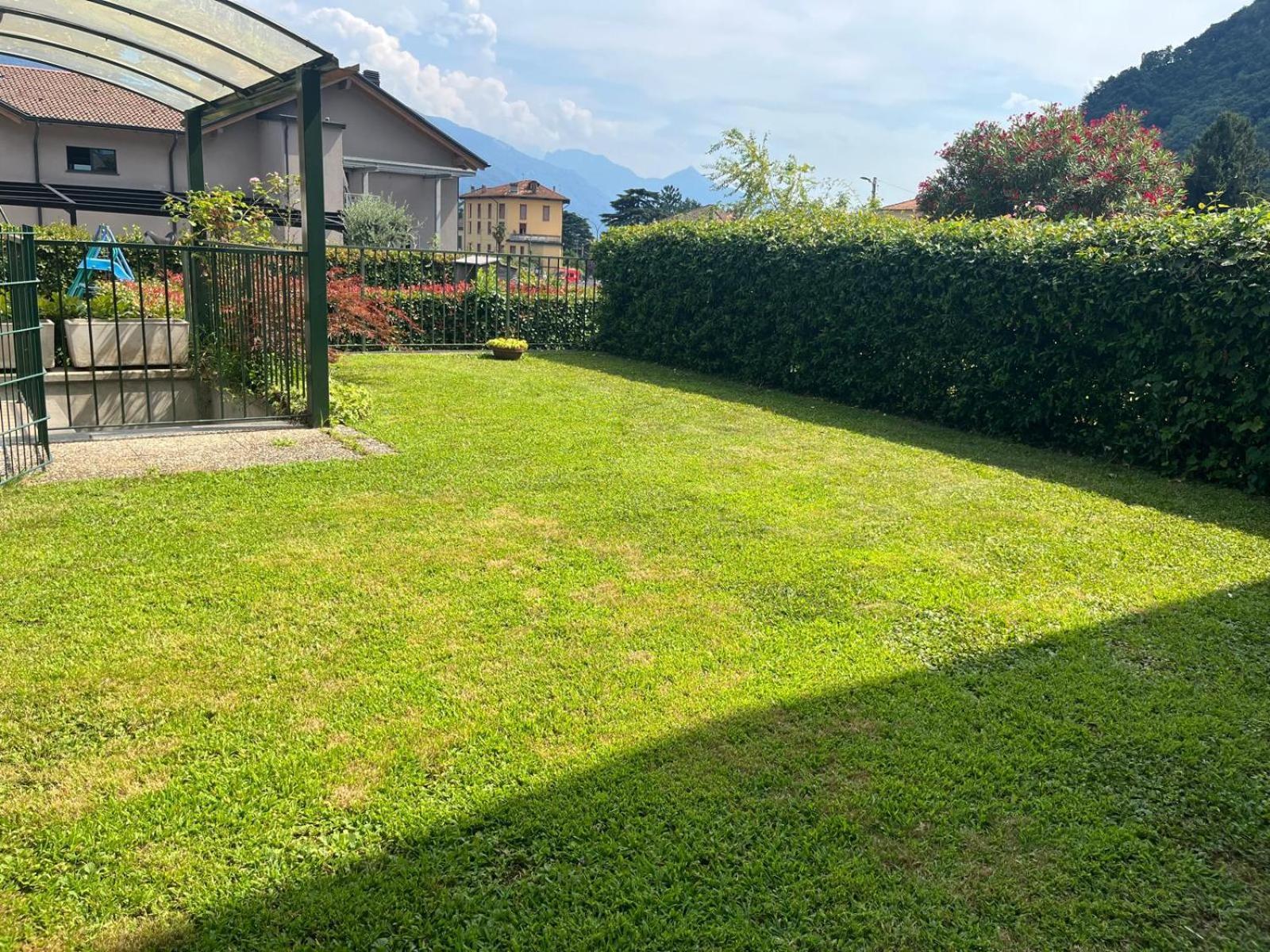 Apartment With Garden And Garage Dongo - Larihome A28 Kültér fotó